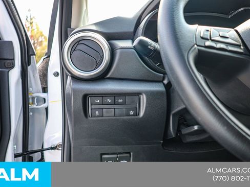 Used 2025 Nissan Versa S w/ Trunk Package image 21