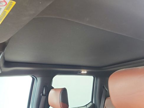 Used 2019 Ford F250 King Ranch w/ King Ranch Ultimate Package AWD/4WD image 9