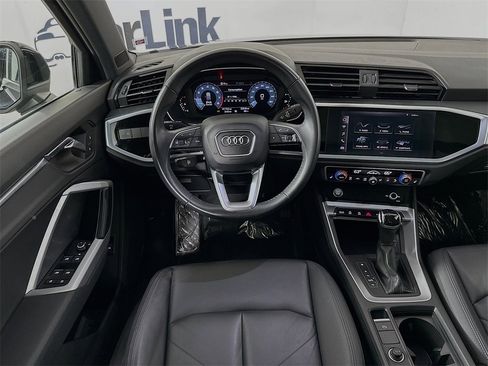 Used 2020 Audi Q3 2.0T Premium w/ Convenience Package image 25