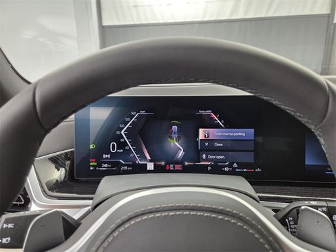 Used 2026 BMW X5 xDrive40i w/ M Sport Package image 33