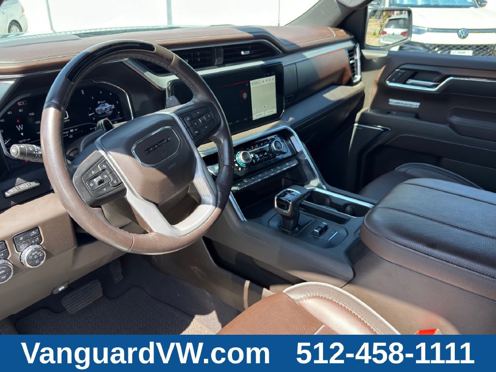 Used 2024 GMC Sierra 1500 Denali AWD/4WD image 9