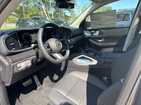 New 2026 Mercedes-Benz GLS 450 4MATIC image 19