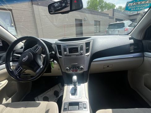 Used 2014 Subaru Outback 2.5i Premium AWD/4WD image 16