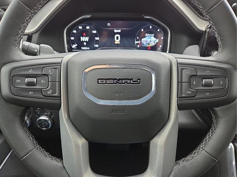Used 2025 GMC Sierra 1500 Denali w/ Denali Reserve Package image 24