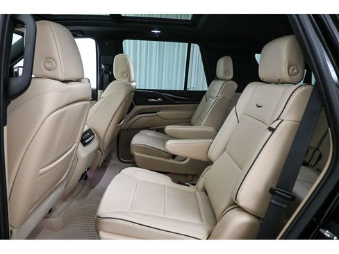 Used 2023 Cadillac Escalade Premium Luxury w/ Performance Package image 27