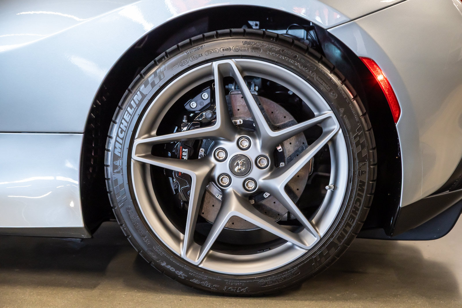 Used 2021 Ferrari F8 Tributo RWD image 22
