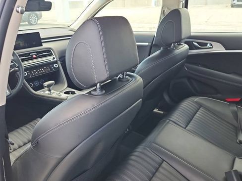Used 2026 Genesis G70 2.5T Prestige RWD image 10