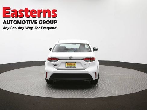 Used 2024 Toyota Corolla LE FWD image 35