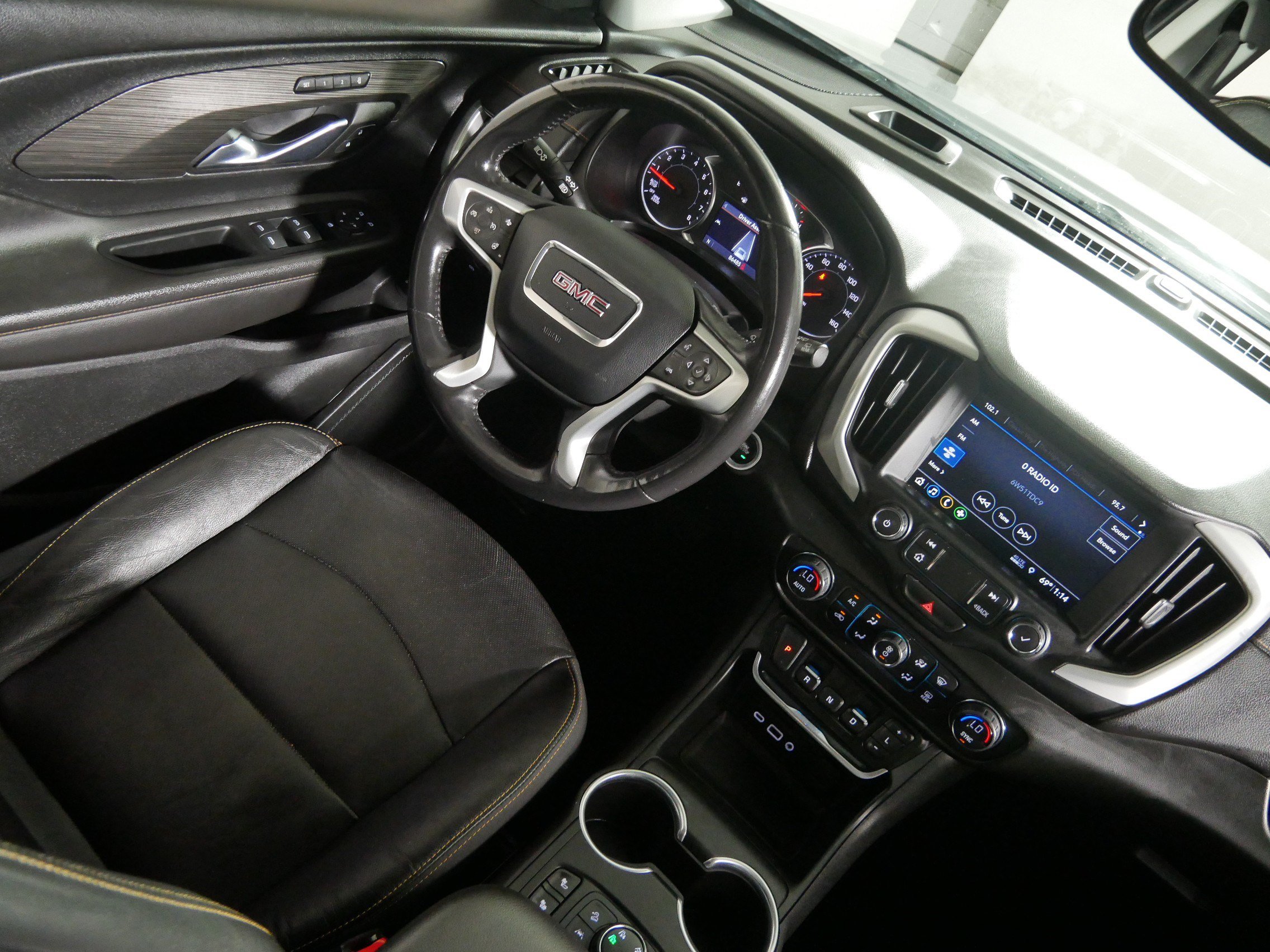 Used 2021 GMC Terrain SLT AWD/4WD image 9