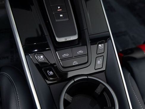 Certified 2026 Porsche 911 GTS image 32