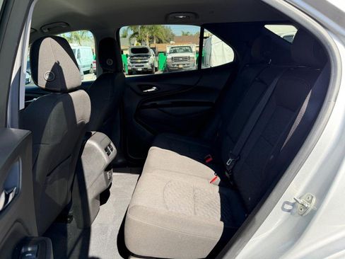 Used 2020 Chevrolet Equinox LT image 39