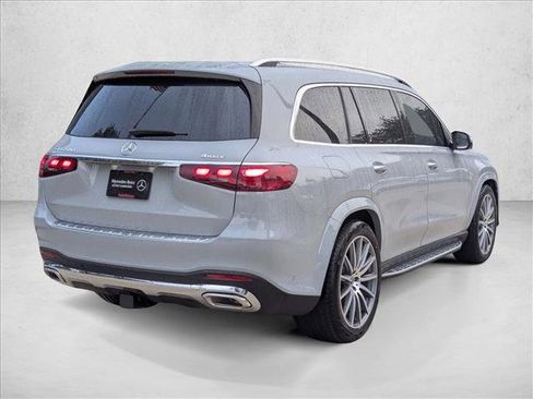 New 2026 Mercedes-Benz GLS 580 4MATIC image 2