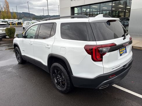 Used 2023 GMC Acadia AT4 w/ GMC Pro Grade Package AWD/4WD image 5