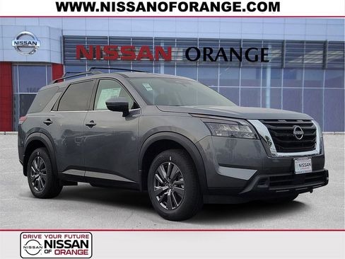 New 2025 Nissan Pathfinder SV w/ SV Premium Package image 1