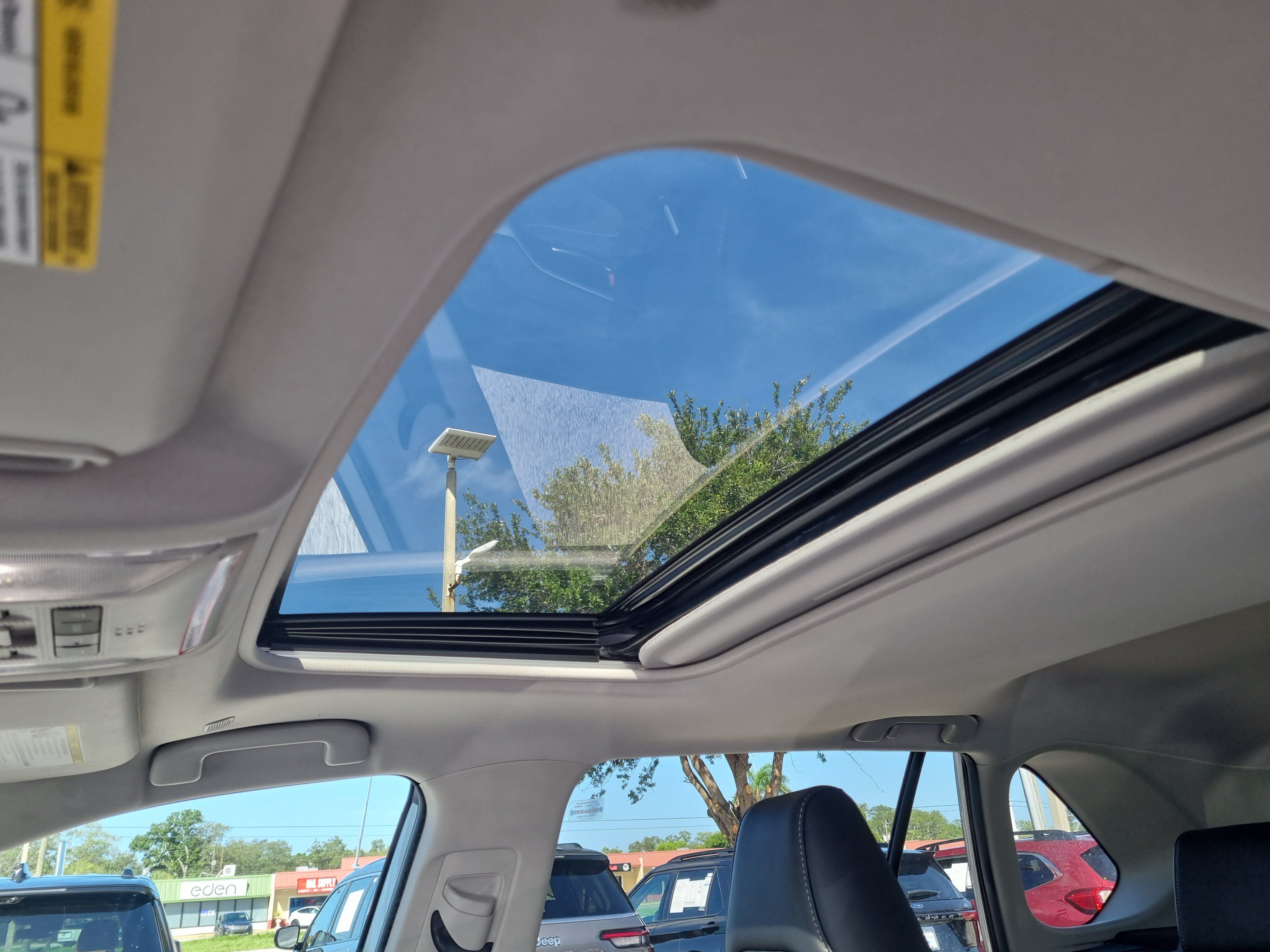 Used 2023 Toyota RAV4 XLE Premium FWD image 23