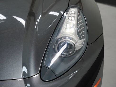 Used 2014 Ferrari California RWD image 14