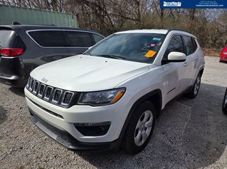 Used 2018 Jeep Compass Latitude video 1