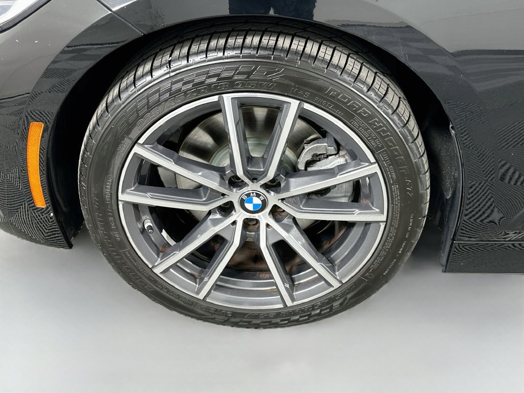 Used 2022 BMW 330i Sedan w/ Driving Assistance Package RWD image 32
