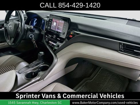 Used 2021 Toyota Camry SE FWD image 29