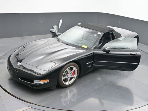 Used 2003 Chevrolet Corvette Convertible w/ Preferred Equipment Group1 image 69