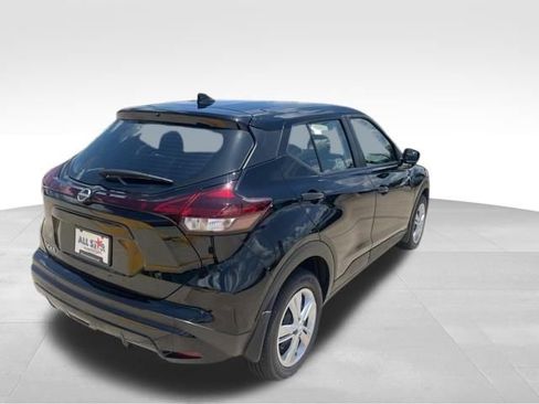 New 2025 Nissan Kicks Play S FWD image 9