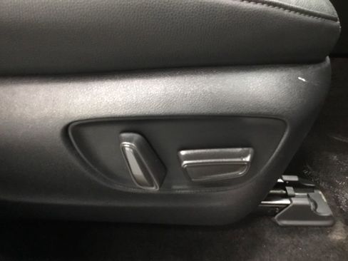 Used 2024 Toyota Grand Highlander Limited image 28