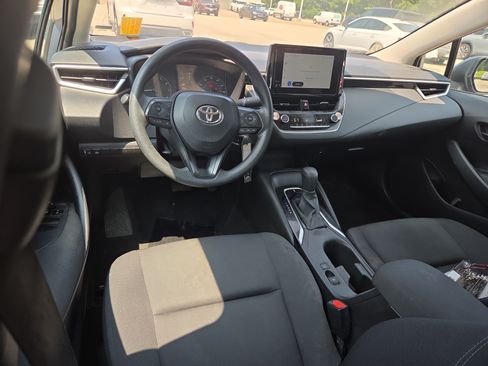 Used 2024 Toyota Corolla LE FWD image 8