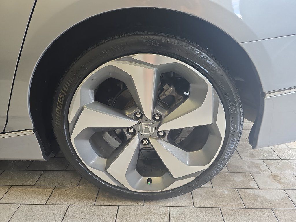 Used 2020 Honda Accord Touring image 34