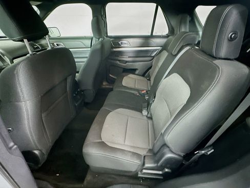 Used 2018 Ford Explorer XLT w/ Equipment Group 201A image 29