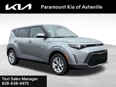 New 2025 Kia Soul LX