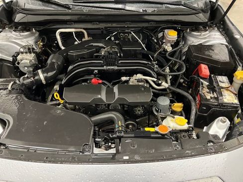 Used 2017 Subaru Outback 2.5i Premium image 16