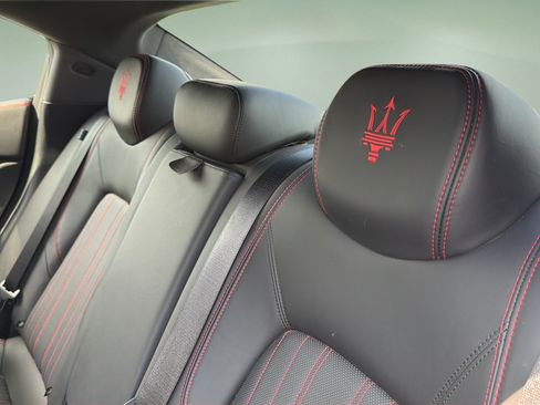 Used 2023 Maserati Ghibli Modena Q4 AWD/4WD image 23