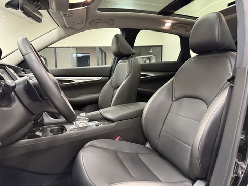 Certified 2024 INFINITI QX50 Luxe FWD image 13