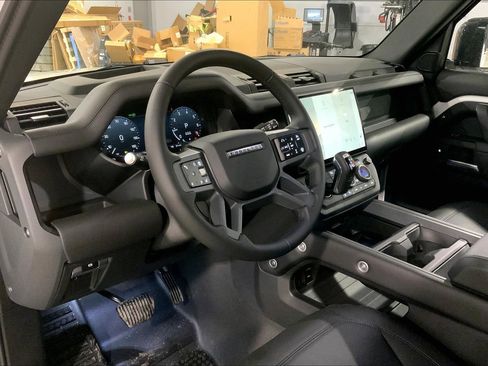 New 2026 Land Rover Defender 110 X-Dynamic SE image 8