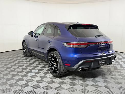 Used 2026 Porsche Macan AWD/4WD image 3