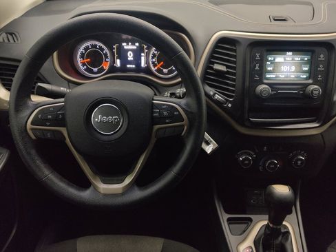 Used 2015 Jeep Cherokee Sport w/ Sport Appearance Group image 22