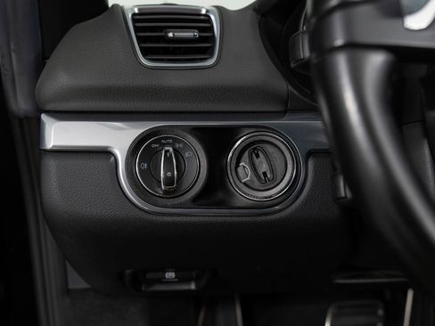 Used 2015 Porsche Boxster S RWD image 30