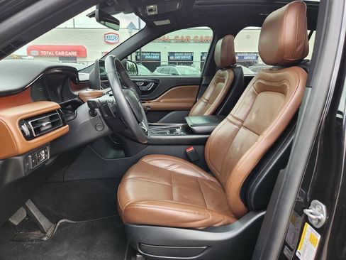 Used 2020 Lincoln Aviator Reserve w/ Equipment Group 201A AWD/4WD image 11