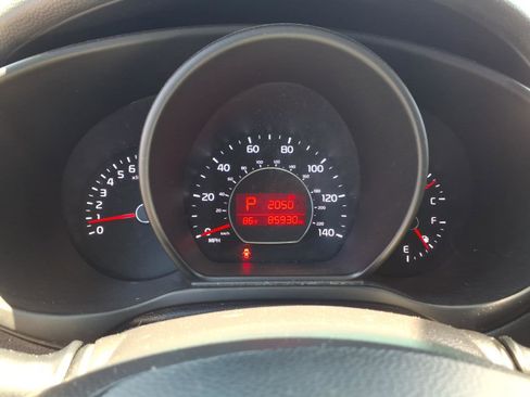 Used 2018 Kia Soul + FWD image 22