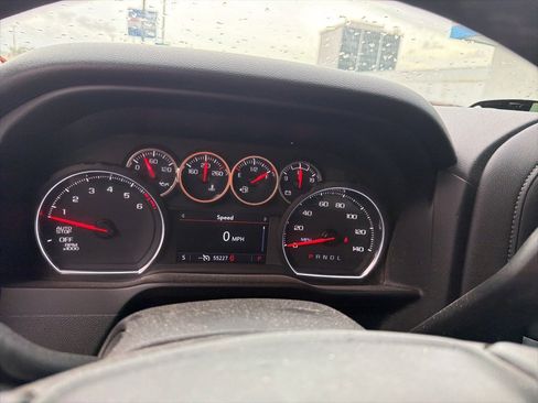 Used 2020 Chevrolet Silverado 1500 LT w/ All-Star Edition image 18