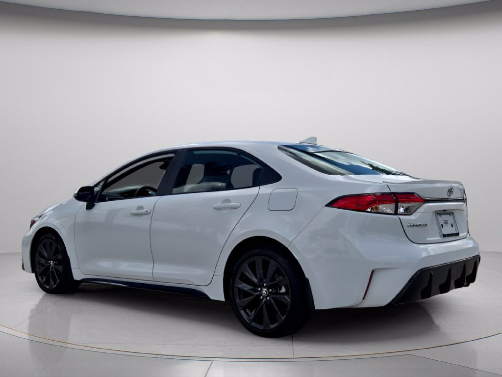 Used 2025 Toyota Corolla SE FWD image 7