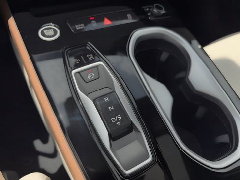 New 2026 Audi A6 Premium Plus AWD/4WD image 25