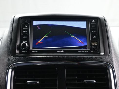 Used 2019 Dodge Grand Caravan GT image 18