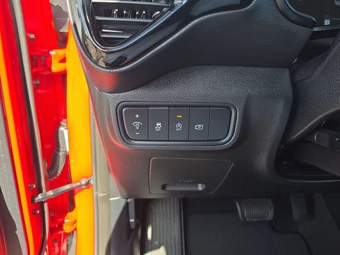 Used 2023 Kia Soul S FWD image 18