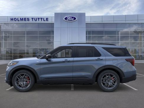 New 2026 Ford Explorer ST-Line w/ ST-Line Street Pack image 3
