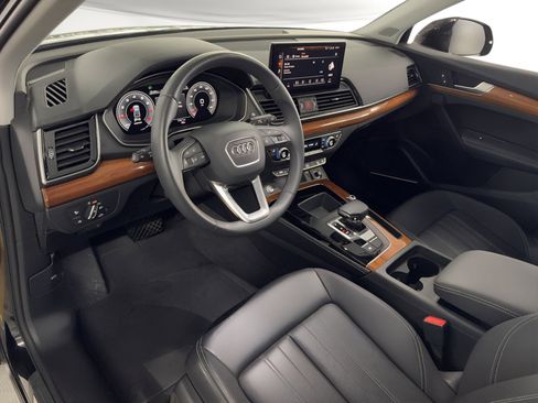 Used 2023 Audi Q5 2.0T Premium Plus w/ Premium Plus Package image 4