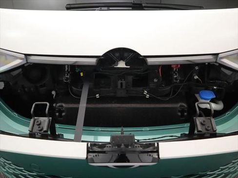 New 2025 Volkswagen ID. Buzz 1st Edition image 31