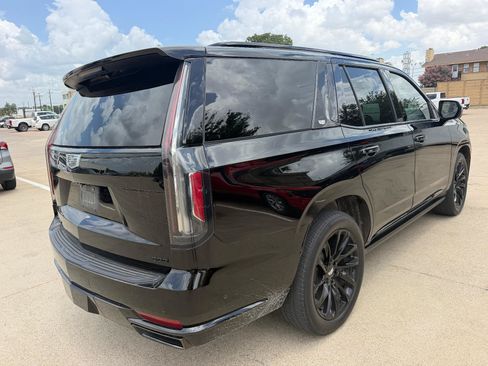 Used 2022 Cadillac Escalade Sport Platinum w/ LPO, ONYX Package AWD/4WD image 6