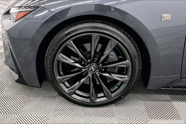Used 2024 Lexus IS 350 F Sport RWD image 9
