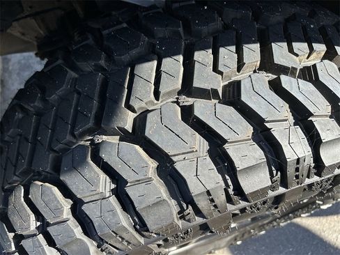 Used 2019 Chevrolet Silverado 1500 Custom Trail Boss w/ Custom Convenience Package image 29